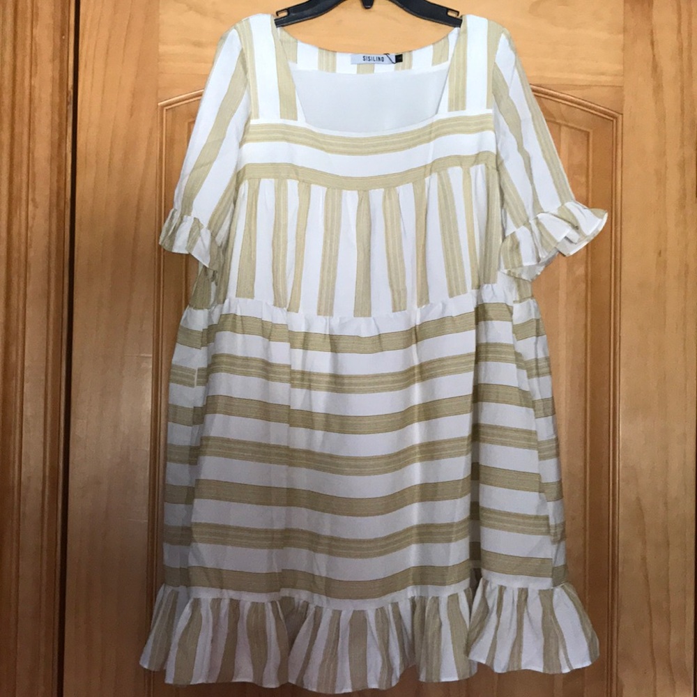 Ruffle dress